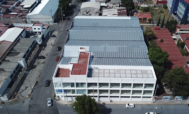 Renta o Venta Edificio De Oficinas En Esquina Totalmente REMODELADO !