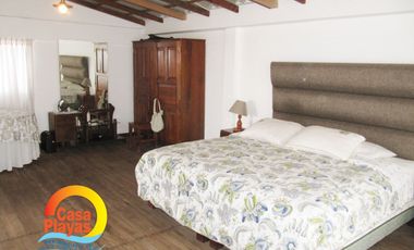 Casa con Piscina y Vista Al Mar de Venta en Playas, Vía a Data Km 1.5