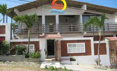 Casa con Piscina y Vista Al Mar de Venta en Playas, Vía a Data Km 1.5