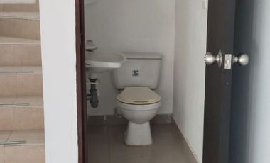 SE ARRIENDA CASA USO RESIDENCIAL/COMERCIAL EN VALPARAISO, IBAGUÉ