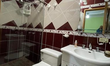 Casa de Venta en San Rafael en las calles Jorge Hugo Rengel y Eduardo Unda, Loja