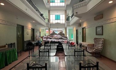 GEDUNG HOTEL at Jl KRAMAT KWITANG, JAKPUS, JAKSEL