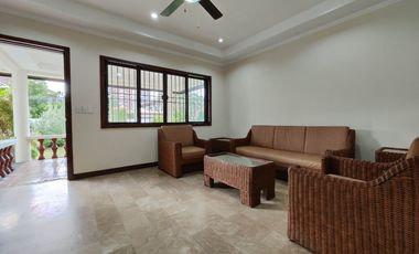 4 Bedroom House with spacious Garden for RENT in Angeles City Pampanga