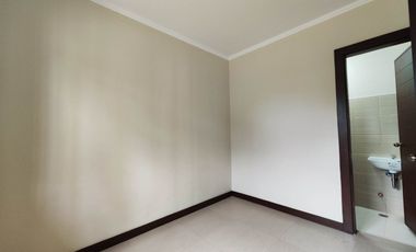 4 Bedroom House with spacious Garden for RENT in Angeles City Pampanga