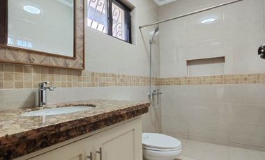 4 Bedroom House with spacious Garden for RENT in Angeles City Pampanga