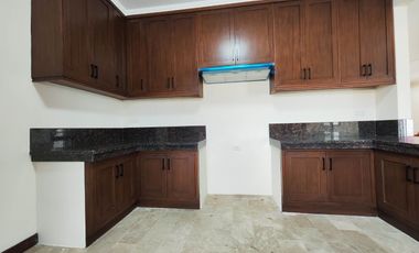 4 Bedroom House with spacious Garden for RENT in Angeles City Pampanga