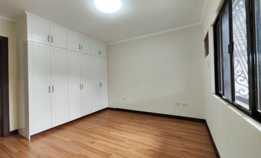 4 Bedroom House with spacious Garden for RENT in Angeles City Pampanga
