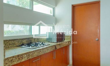Townhouse en renta en San Ramón Norte