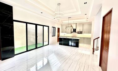 FOR SALE 5BR HOUSE & LOT - CLASSY! BRAND NEW!