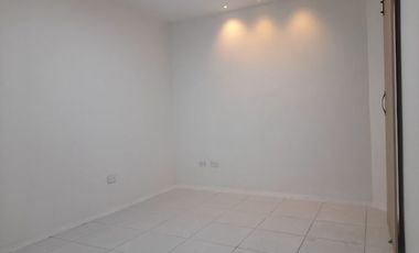 PR17017 Local en arriendo en el sector La Candelaria, Medellin