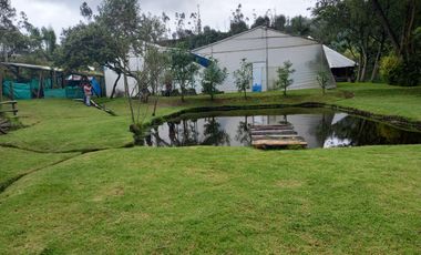 Venta de Cabañas con piscinas en Otavalo, 26.000 m2