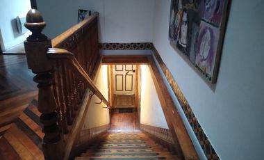 Venta de Casa Hostal en Valparaiso, 8 habitaciones 10 baños, equipado.