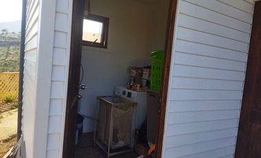 SE VENDE PARCELA CON CASA HERMOSA VISTA