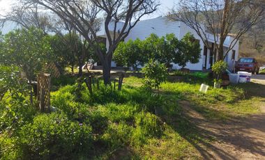 SE VENDE PARCELA CON CASA HERMOSA VISTA