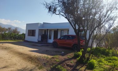 SE VENDE PARCELA CON CASA HERMOSA VISTA