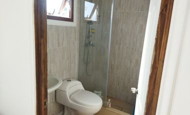 SE VENDE PARCELA CON CASA HERMOSA VISTA