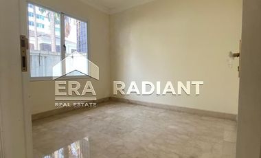 Rumah Dijual di Kebon Jeruk, Komplek Casa Goya Residence