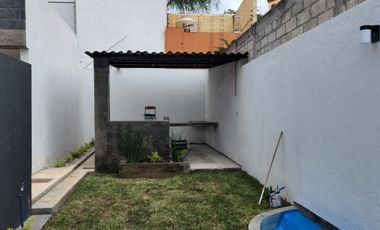Casa en venta con alberca en Ahuatepec, Cuernavaca Morelos