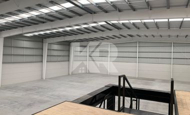BODEGA DE 2390 METROS  IDEAL PARA TUS NECESIDADES DE ALMACENAMIENTO Y LOGÍSTICA EN TULTITLAN