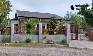 - SOLD -      3 BEDROOM HOME IN DAUIN