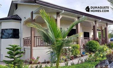 - SOLD -      3 BEDROOM HOME IN DAUIN