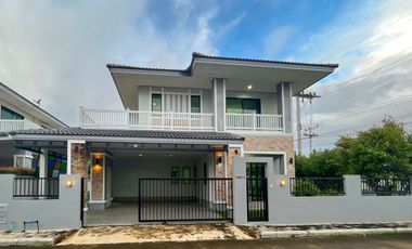 2-story house for sale in a gated village near Kad Farang and international Schools, Hang Dong, Chiang Mai