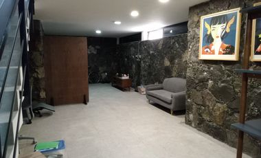 CELDAS FOTOVOLTAICAS  4 Recámaras  una en planta baja, dos con vestidor y baño completo.