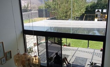 CELDAS FOTOVOLTAICAS  4 Recámaras  una en planta baja, dos con vestidor y baño completo.