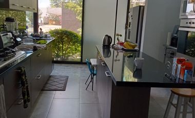 CELDAS FOTOVOLTAICAS  4 Recámaras  una en planta baja, dos con vestidor y baño completo.