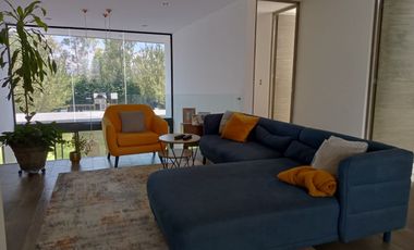 CELDAS FOTOVOLTAICAS  4 Recámaras  una en planta baja, dos con vestidor y baño completo.