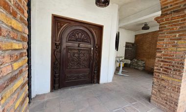 VENDO CASA PUERTO VALLARTA, COL. CENTRO