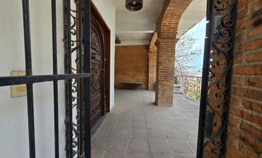 VENDO CASA PUERTO VALLARTA, COL. CENTRO