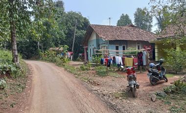 Rumah Pinggir Jalan Dekat Kampus UIN 2 Banten