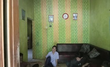 Rumah Pinggir Jalan Dekat Kampus UIN 2 Banten