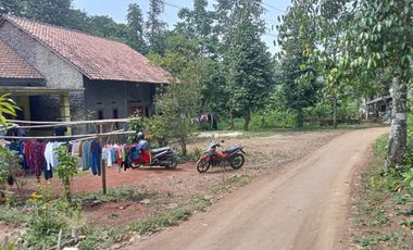 Rumah Pinggir Jalan Dekat Kampus UIN 2 Banten