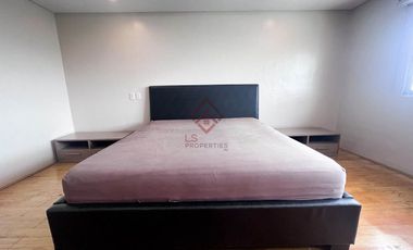 FOR RENT Newly Renovated and Spacious 3 Bedroom Unit in Platinum1000 in Greenhills near EDSA - RC40