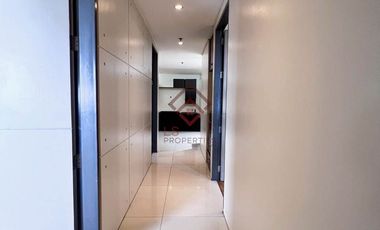 FOR RENT Newly Renovated and Spacious 3 Bedroom Unit in Platinum1000 in Greenhills near EDSA - RC40
