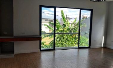 6 bedroom Modern design house for sale in Greenwoods Executive Village