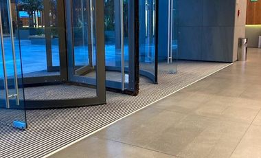 Oficina en Venta y Renta Downtown Santa Fe, AMUEBLADA única en su estilo NEGOCIABLE