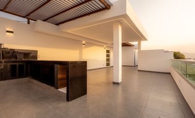 Casa en Venta de 5 recámaras con baño, Junto a Sonata Lomas de Angelópolis II