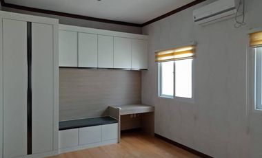 Rent Me: 2 Bedrooms located in Clark Freeport Zone