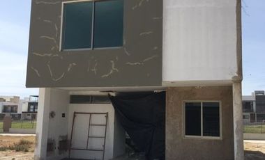 Casa en venta en Valle Imperial coto Cerezo en Zapopan