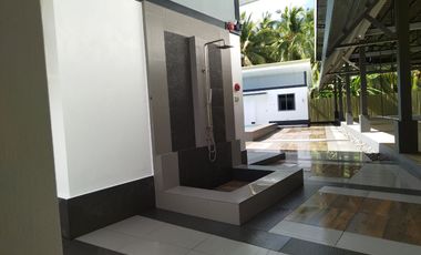NEWLY BUILT CONTEMPORARY RESORT