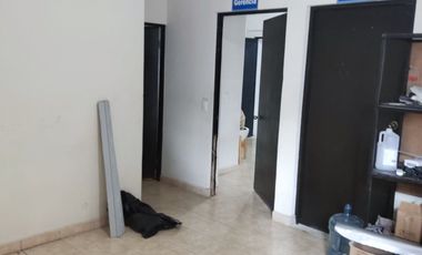 BODEGA CON DOBLE ALTURA, PROPIEDAD EN ESQUINA MUY CERCA DE LIBRAMIENTO A LAREDO