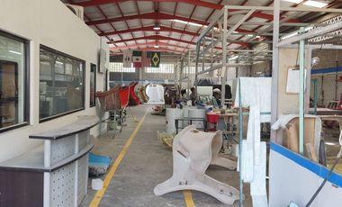 BODEGA CON DOBLE ALTURA, PROPIEDAD EN ESQUINA MUY CERCA DE LIBRAMIENTO A LAREDO