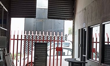 BODEGA CON DOBLE ALTURA, PROPIEDAD EN ESQUINA MUY CERCA DE LIBRAMIENTO A LAREDO