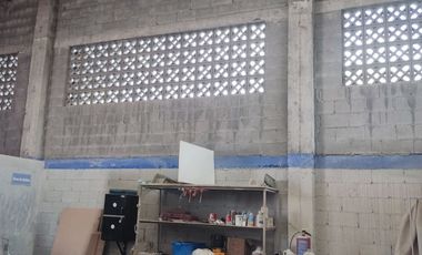 BODEGA CON DOBLE ALTURA, PROPIEDAD EN ESQUINA MUY CERCA DE LIBRAMIENTO A LAREDO