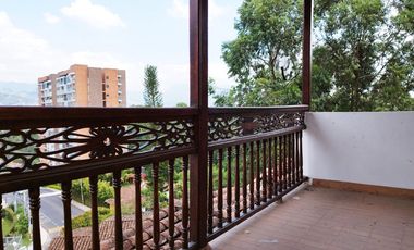 PR19554 Casa Comercial en arriendo en el sector Loma del Esmeraldal
