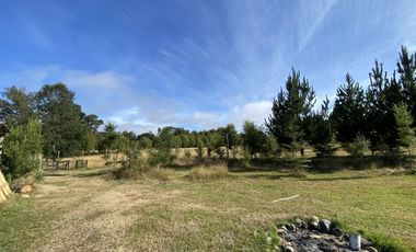 Z O N A S U R . C L   2 casas en Parcela   camino Villarrica Freire km 23 loteo con acceso al río