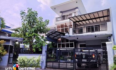 3 STTOREY HOUSE WITH POOL FOR SALE IN CONSOLACION CEBU